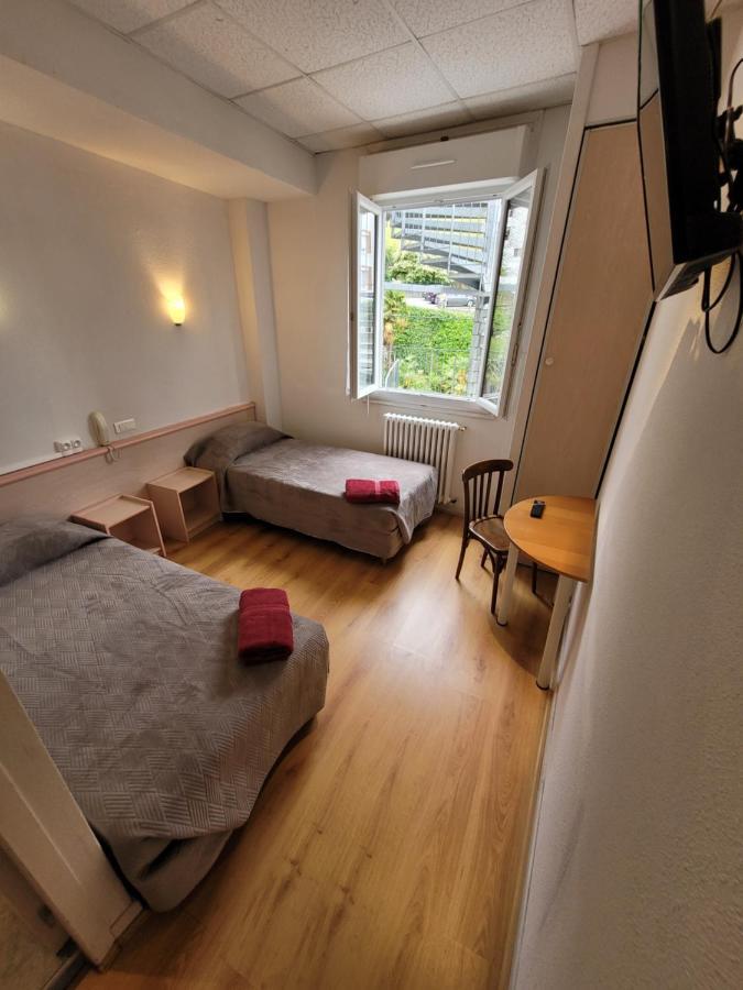Marquette Hotel 2*